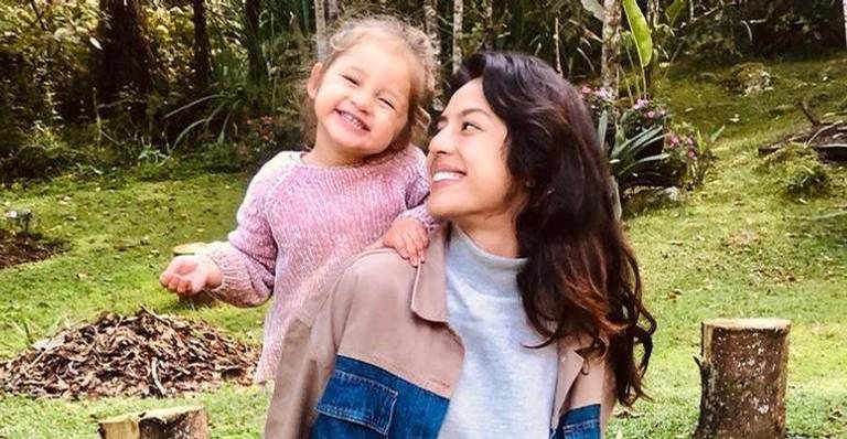 Yanna Lavigne diverte web ao mostra que Madalena mordeu sabonete: ''A mamãe te avisou'' - Instagram