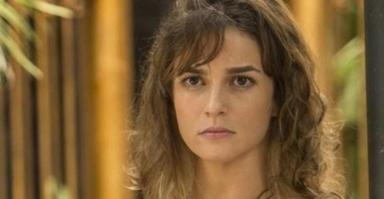 Dada como morta, Sofia volta para atormentar o namoro da mãe - Reprodução/Globo