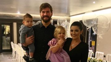 Alisson Becker faz clique encantador com a família - Reprodução/Instagram