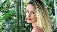 Yasmin Brunet surge lindíssima em clique de biquíni no meio do mar - Instagram