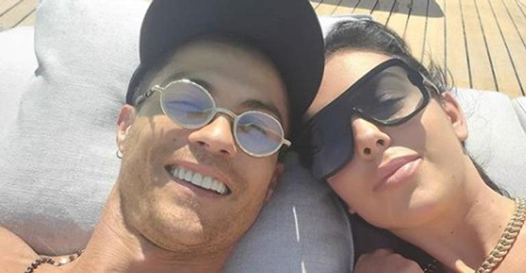 Cristiano Ronaldo exibe corpão ao compartilhar clique com a esposa - Reprodução/Instagram