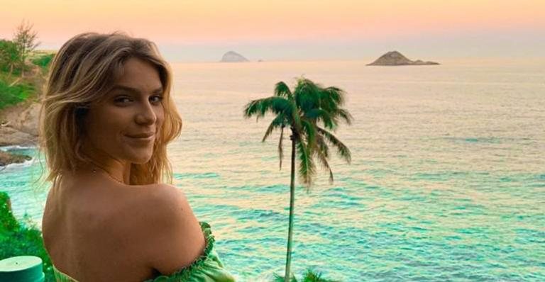 Isabella Santoni exibe clique fofíssimo de sua infância - Reprodução/Instagram