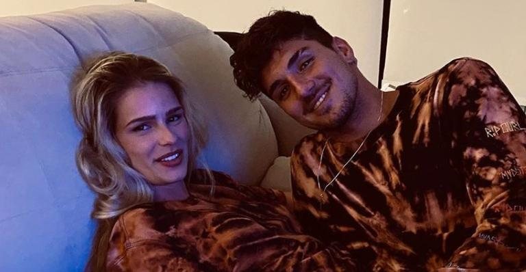 Yasmin Brunet e Gabriel Medina aparecem juntos em registros - Reprodução/Instagram