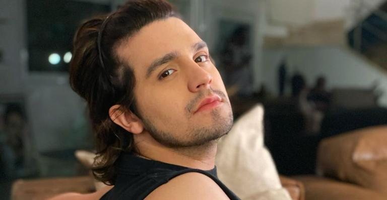 Luan Santana se derrete pela amada, Jade Magalhães ao compartilhar linda sequência de cliques em suas redes sociais - Reprodução/Instagram