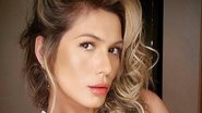 Lívia Andrade posa deslumbrante com maiô decotadíssimo - Reprodução/Instagram