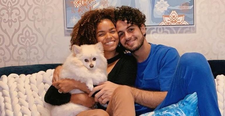 Jeniffer Nascimento se declara para sua cachorrinha - Reprodução/Instagram