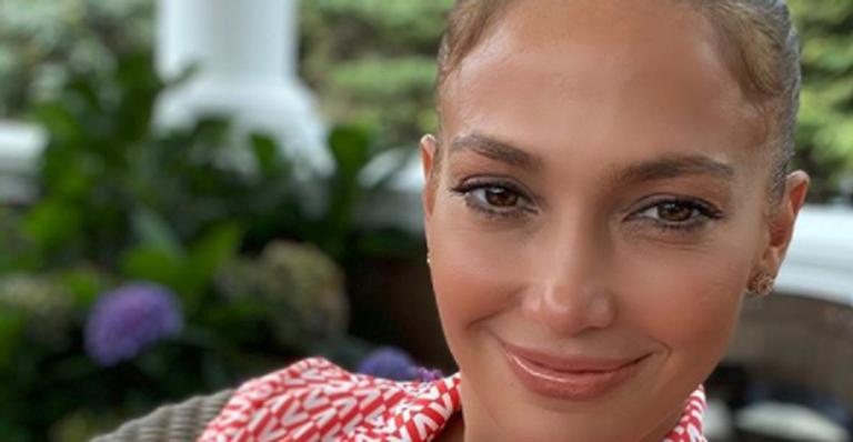 Jennifer Lopez investe em tênis grifado avaliado em R$ 100 mil - Reprodução/Instagram