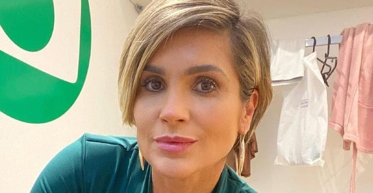 Flávia Alessandra exibe barriga trincada na academia - Reprodução/Instagram