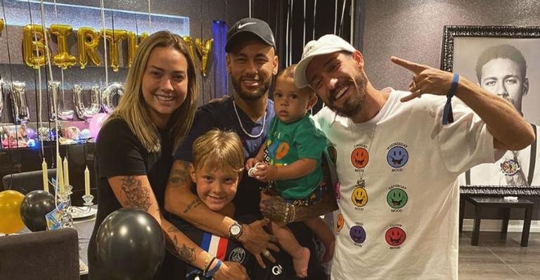 Neymar. Jr esbanja carinho ao compartilhar registro feito durante uma visita especial da linda família de Carol Dantas - Reprodução/Instagram