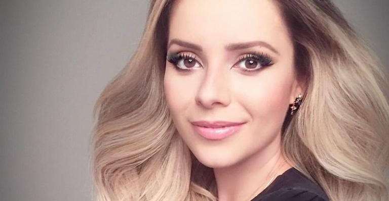 Lindíssima! Sandy leva web à loucura em selfie arrasadora - Reprodução/Instagram