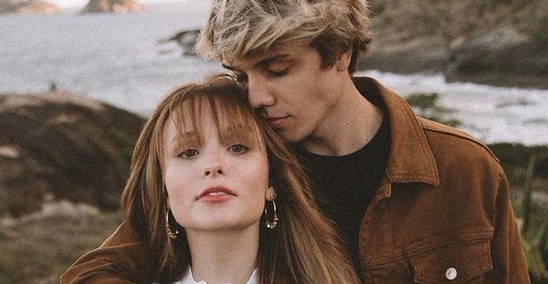 Após especulações, Larissa Manoela afirma que ainda está com Leo Cidade e farão musical juntos - Instagram