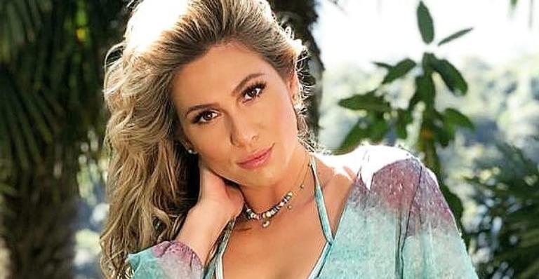 Lívia Andrade ostenta curvas impecáveis de biquíni - Reprodução/Instagram