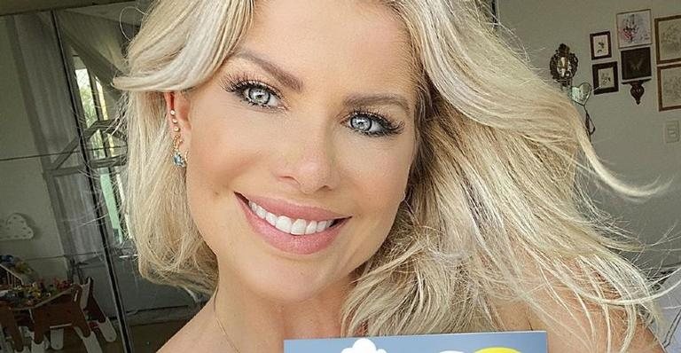 Karina Bacchi posta sequência de fotos em seu aniversário - Reprodução/Instagram