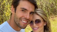 Kaká se derrete com foto de sua esposa com a filha, Esther - Reprodução/Instagram