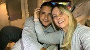 No Havaí, Carla Perez e Xanddy fazem primeira trilha juntos - Reprodução/Instagram