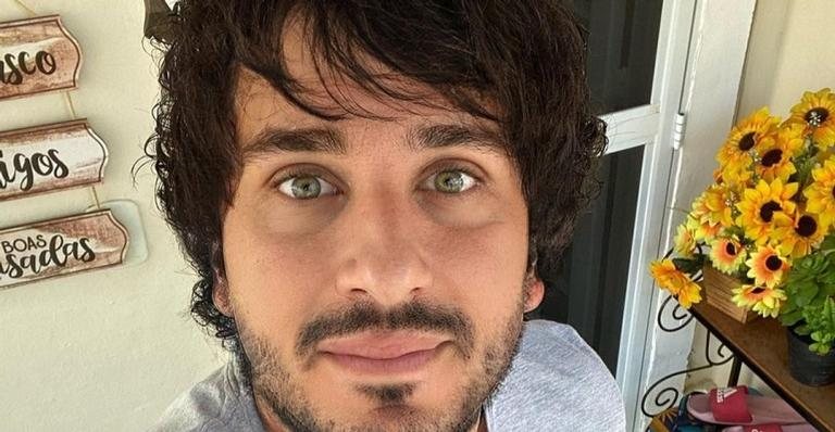 Após elogios, Rafael Portugal 'desiste' do novo visual - Reprodução/Instagram