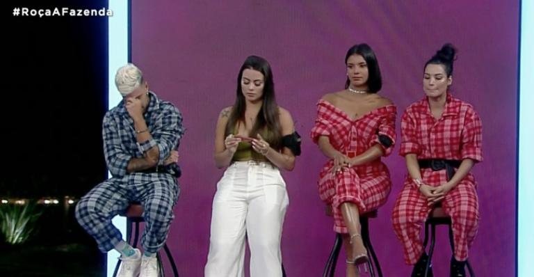 A Fazenda: Lipe, Jake, Raissa e Victória estão na roça - Reprodução/Record TV