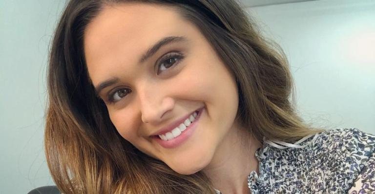 Juliana Paiva surge deslumbrante em clique a luz do sol - Reprodução/Instagram