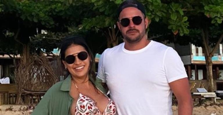 Grávida, Simone Mendes exibe o barrigão em foto com o marido - Reprodução/Instagram