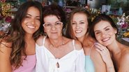 Ao lado das irmãs, Camila Queiroz celebra aniversário da mãe - Reprodução/Instagram