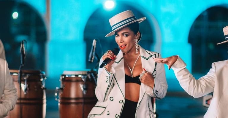 Anitta se apresenta no Grammy Latino em ponto turístico - Créditos: Ricardo Brunini