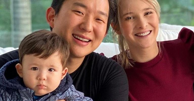 Pyong Lee posa com a família e se declara ao filho, Jake - Reprodução/Instagram