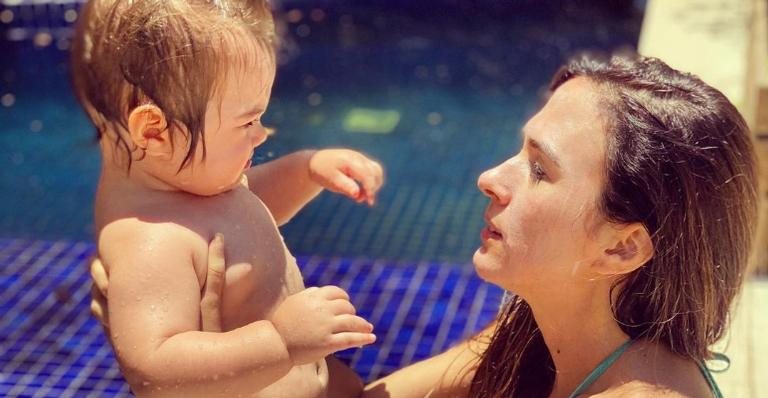 Tata Werneck curte piscina com Clara Maria e encanta web - Reprodução/Instagram