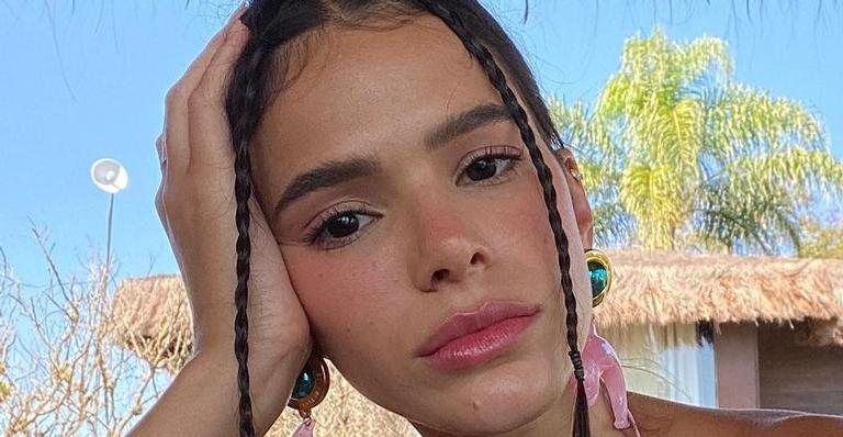 Bruna Marquezine posa de biquíni em frente ao espelho - Reprodução/Instagram