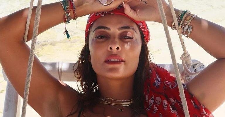 Juliana Paes posa deslumbrante de biquíni - Reprodução/Instagram