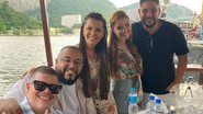 Maiara e Maraisa posam com Ferrugem, Tiee e Jorge - Reprodução/Instagram