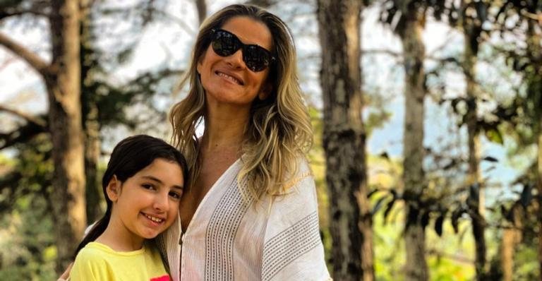 Ingrid Guimarães posa coladinho com a filha, Clara - Reprodução/Instagram