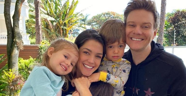 Thais Fersoza comemora Dia da Família e encanta a web - Reprodução/Instagram