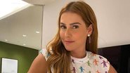 Deborah Secco surge deslumbrante em clique antigo de biquíni - Reprodução/Instagram