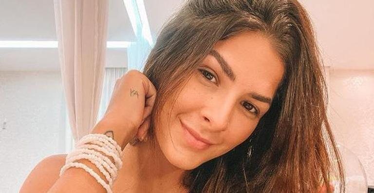 Lary Bottino, amiga de Anitta, mostra antes e depois da sua lipoaspiração - Reprodução/Instagram