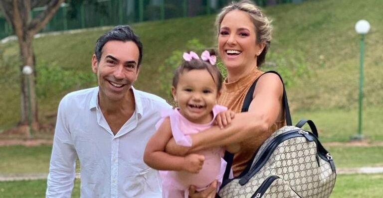 Ticiane Pinheiro e Cesar Tralli com a filha Manuella - Reprodução/Instagram