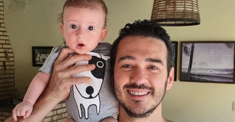 Marcos Veras encanta fãs ao posar coladinho ao filho, Davi - Reprodução/Instagram