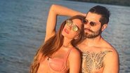 Alok e Romana Novais posam com a filha na UTI - Reprodução/Instagram