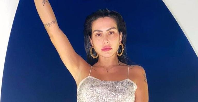 Cleo assume namoro com modelo e posta foto do casal - Reprodução/Instagram