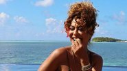 Juliana Paes encanta com série de fotos na praia - Reprodução/Instagram