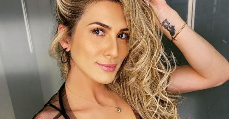 Livia Andrade aposta em cliques icônicos no mar e arranca elogios dos fãs - Reprodução/Instagram