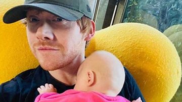 Rupert Grint ao lado da sua filha, Wednesday - Foto/Instagram