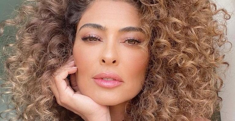 Juliana Paes posa deslumbrante com biquíni azul - Foto/Instagram