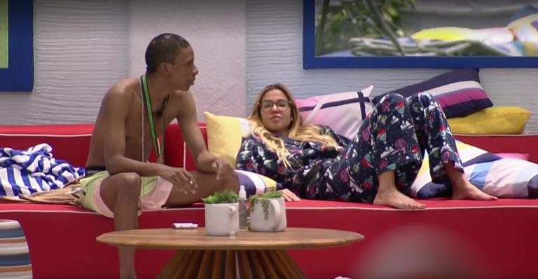 BBB21: Lucas Penteada conversa com Kerline sobre intriga - Reprodução/TV Globo