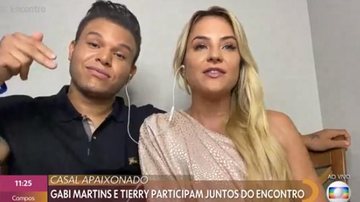 Gabi Martins e Tierry explicam aliança na mão esquerda - Reprodução/TV Globo