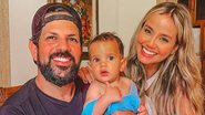 Sorocaba se derrete por Theo ao posar com sua família - Reprodução/Instagram