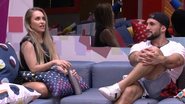 BBB21: Durante festa, Arthur mostra interesse por Carla Diaz - Reprodução/TV Globo