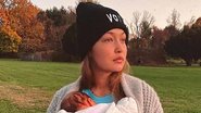 Gigi Hadid segurando Khai, sua primeira filha - Foto/Instagram