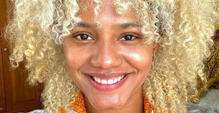 Jéssica Ellen surge sorridente na web e arranca elogios de fãs - Reprodução/Instagram