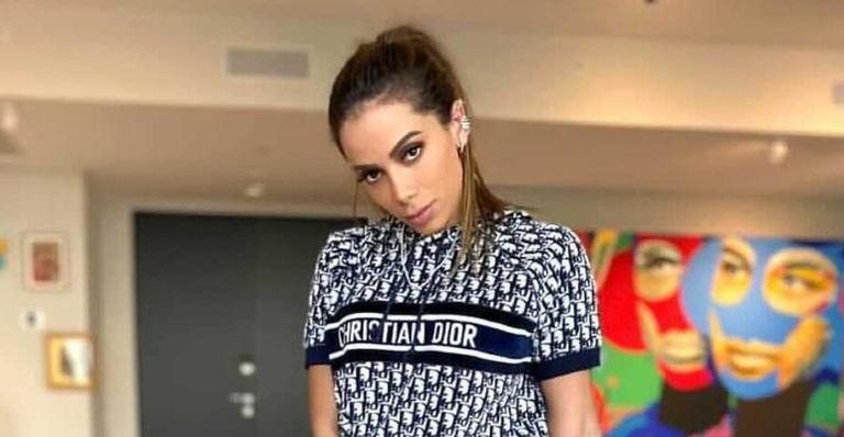 Anitta mostra a primeira letra dos nomes dos escolhidos o reality na ilha - Reprodução/Instagram