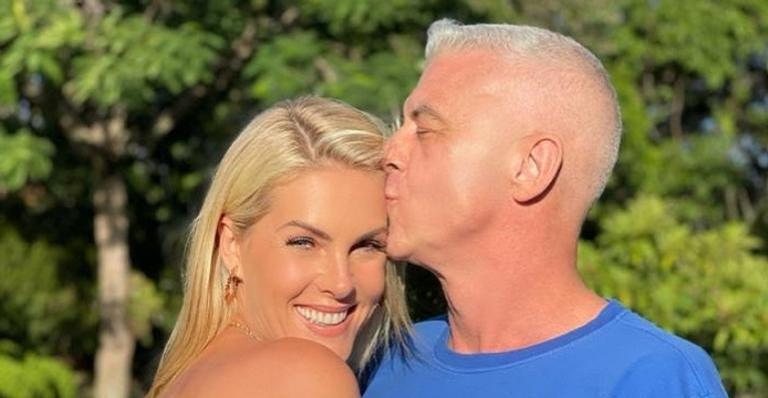 Ana Hickmann e o marido comemoram 23 anos de casados - Reprodução/Instagram